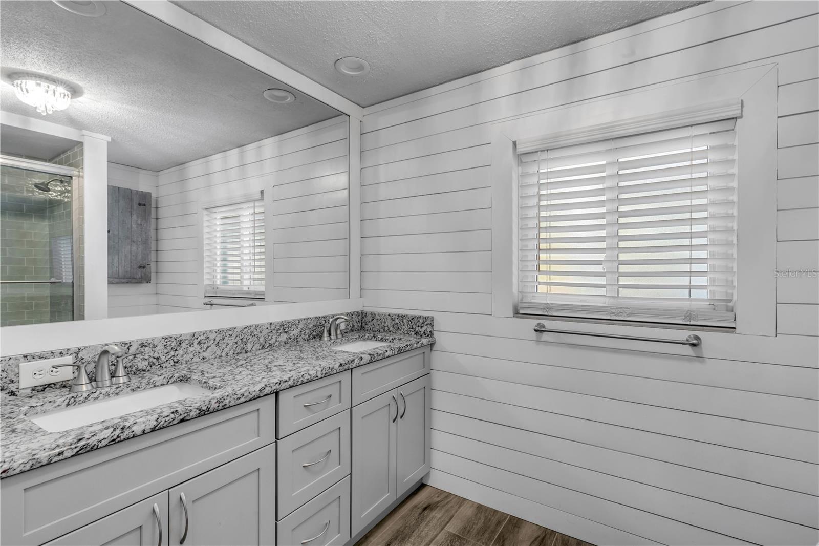 Image 38 of 100 For 4602 Saxon Drive