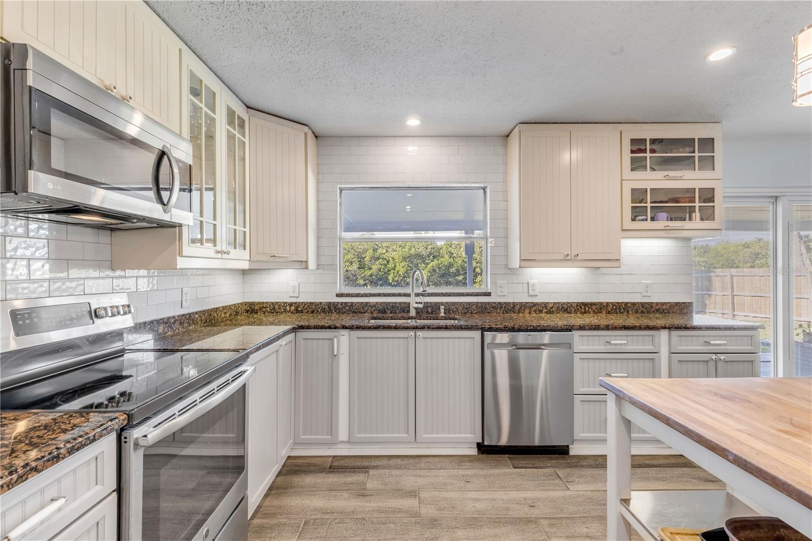 Image 4 of 100 For 4602 Saxon Drive