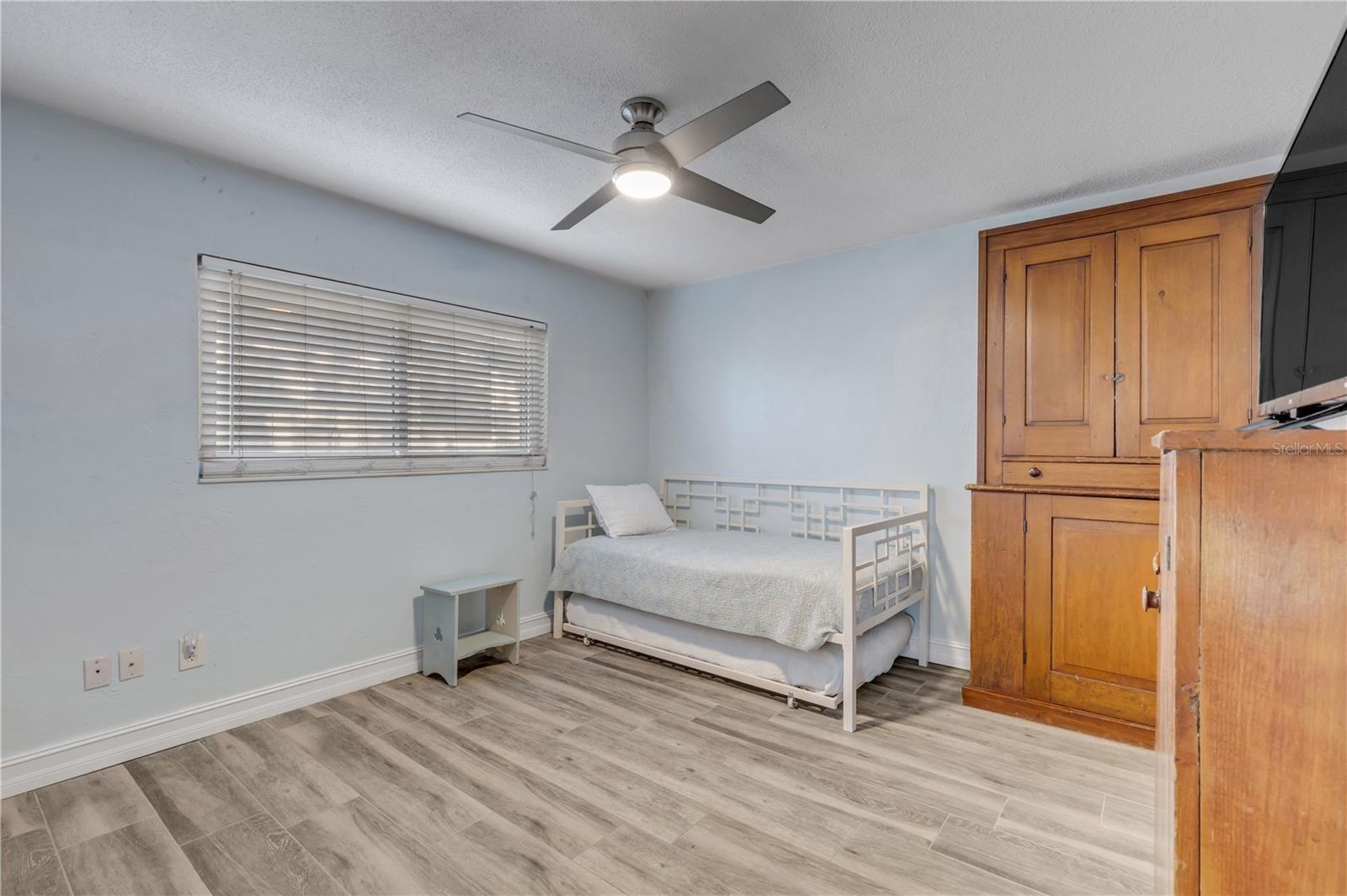 Image 41 of 100 For 4602 Saxon Drive