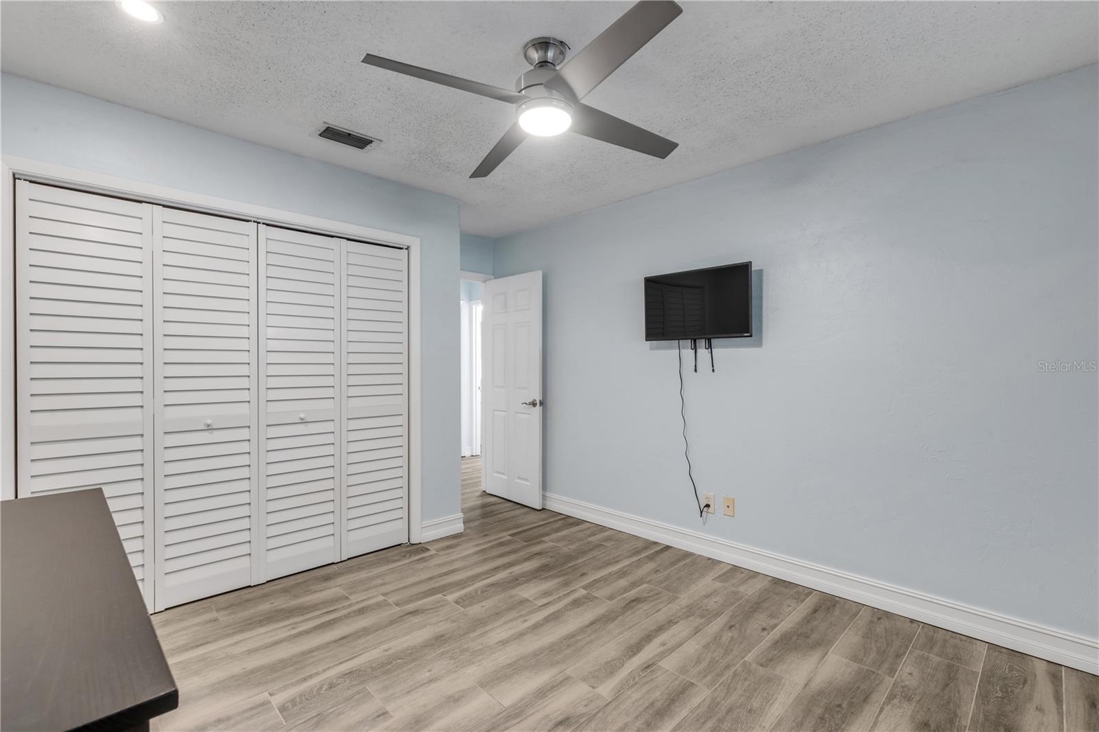 Image 44 of 100 For 4602 Saxon Drive