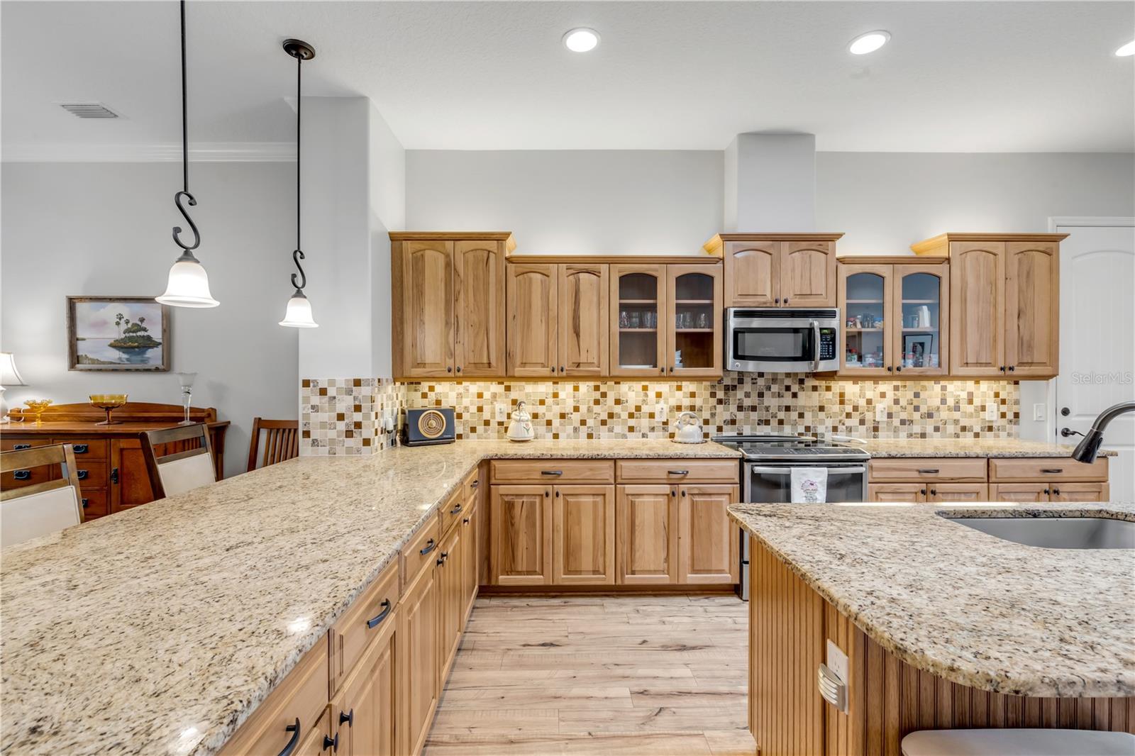 Image 10 of 46 For 3367 Torre Boulevard