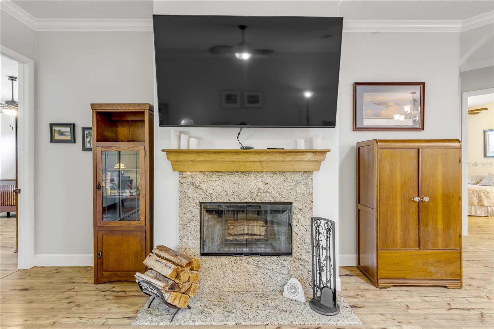 Image 18 of 46 For 3367 Torre Boulevard