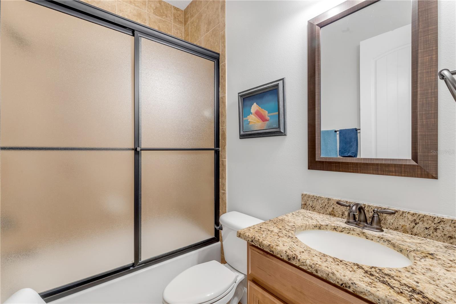 Image 25 of 46 For 3367 Torre Boulevard