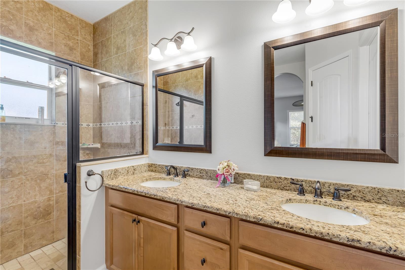 Image 30 of 46 For 3367 Torre Boulevard