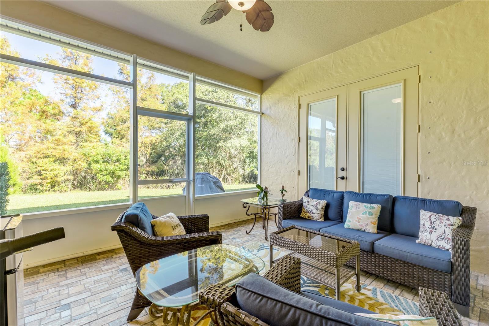 Image 34 of 46 For 3367 Torre Boulevard