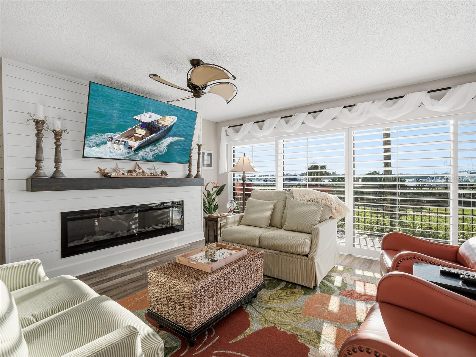 Image 13 of 71 For 2700 Peninsula Avenue 214