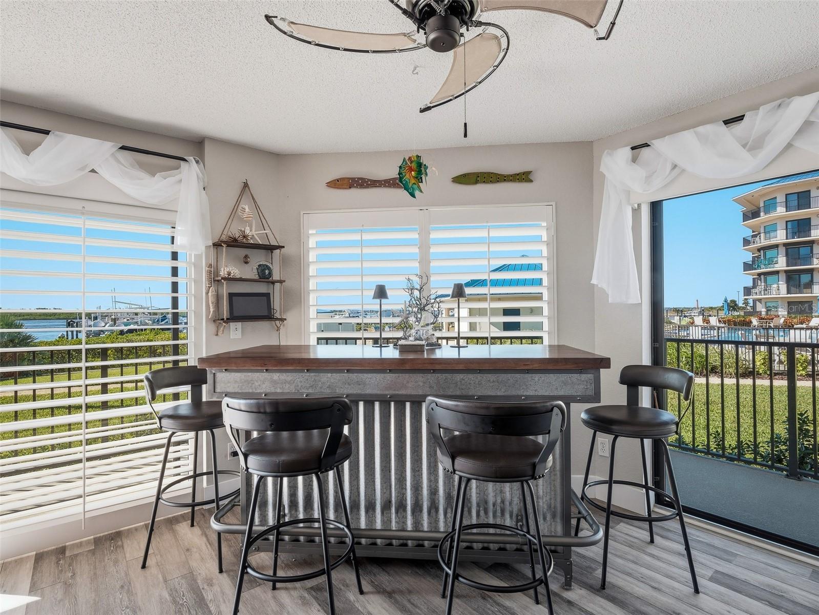 Image 20 of 71 For 2700 Peninsula Avenue 214