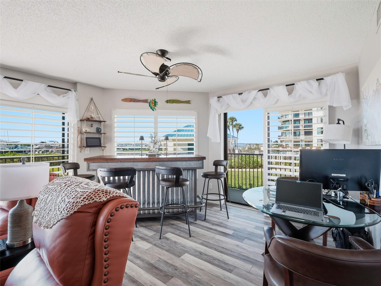 Image 21 of 71 For 2700 Peninsula Avenue 214