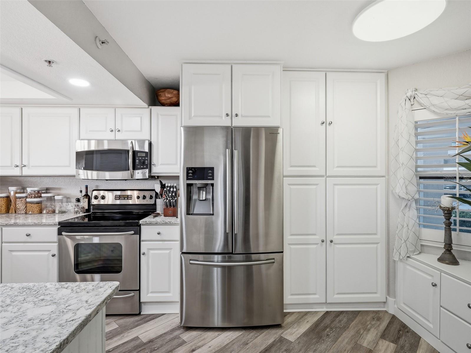 Image 29 of 71 For 2700 Peninsula Avenue 214