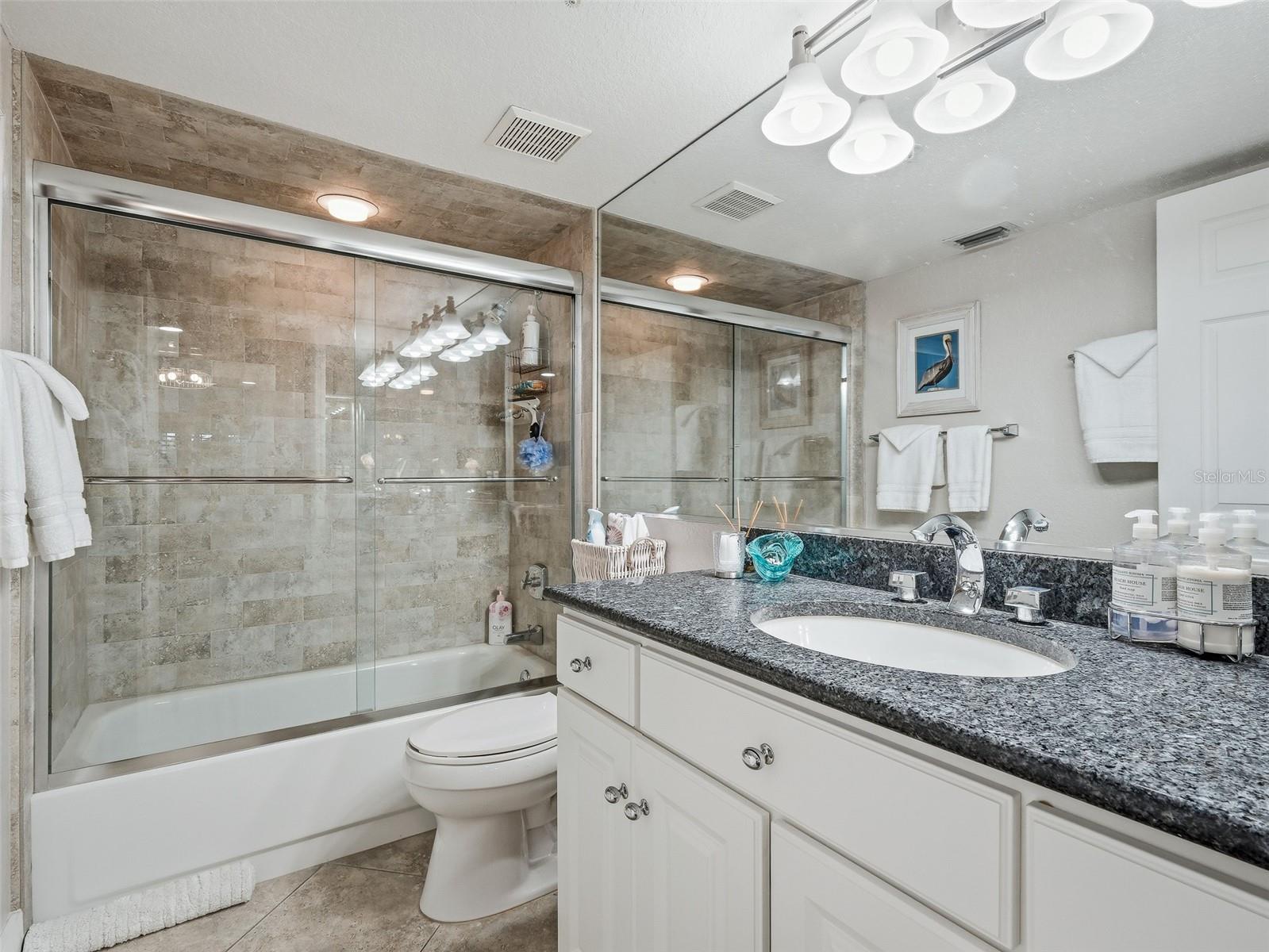 Image 44 of 71 For 2700 Peninsula Avenue 214