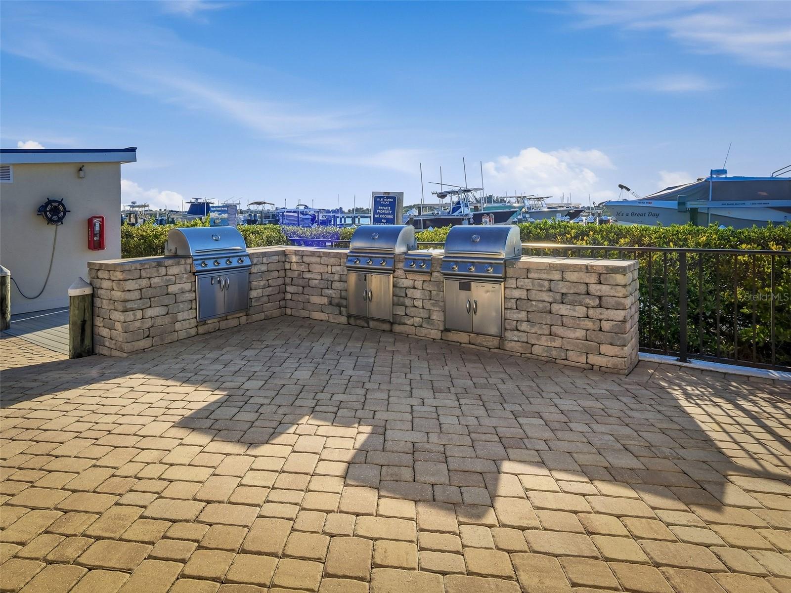 Image 61 of 71 For 2700 Peninsula Avenue 214