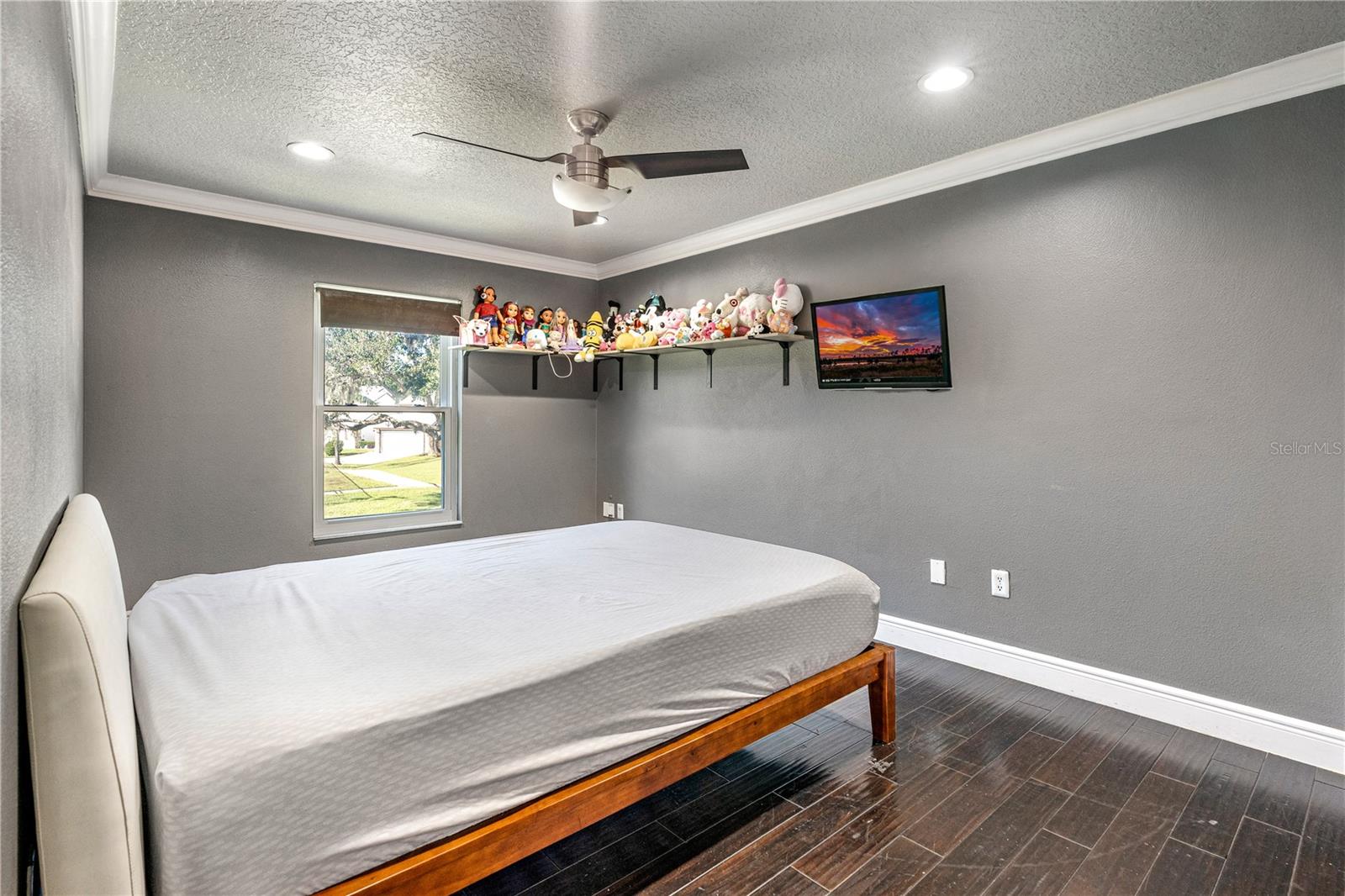 Image 19 of 37 For 2270 Candlewood Lane E