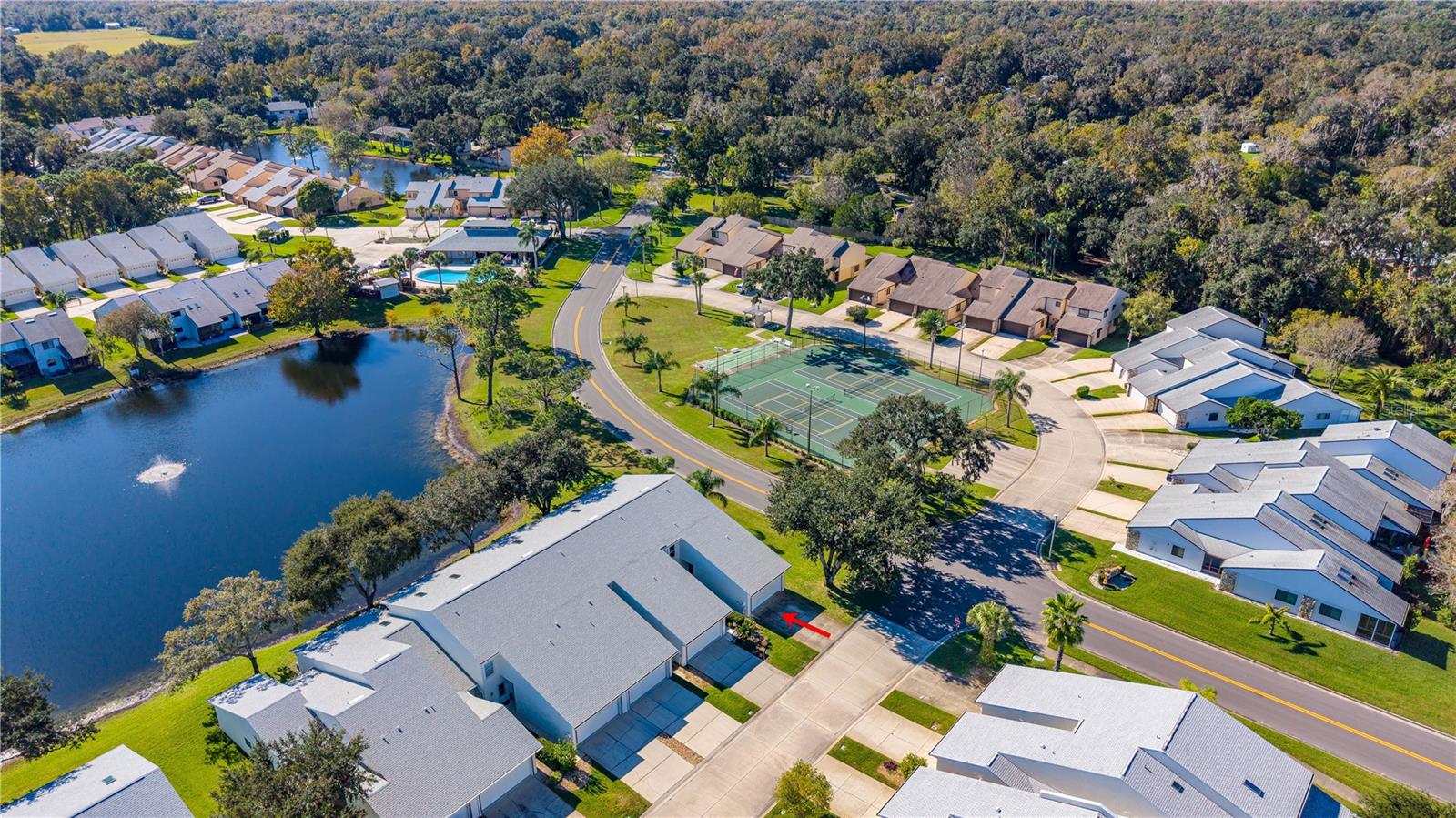 Image 33 of 37 For 2270 Candlewood Lane E