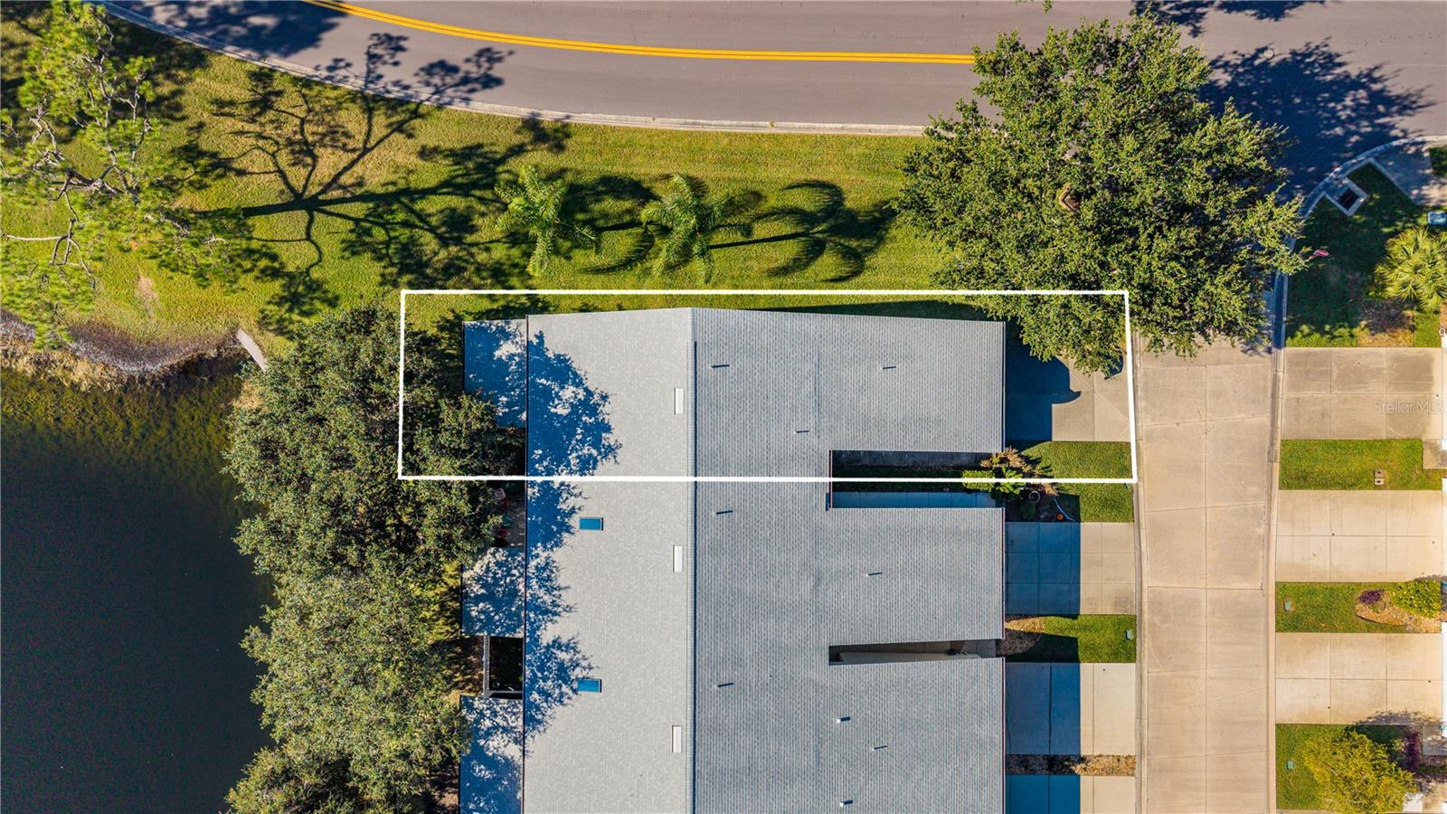 Image 34 of 37 For 2270 Candlewood Lane E