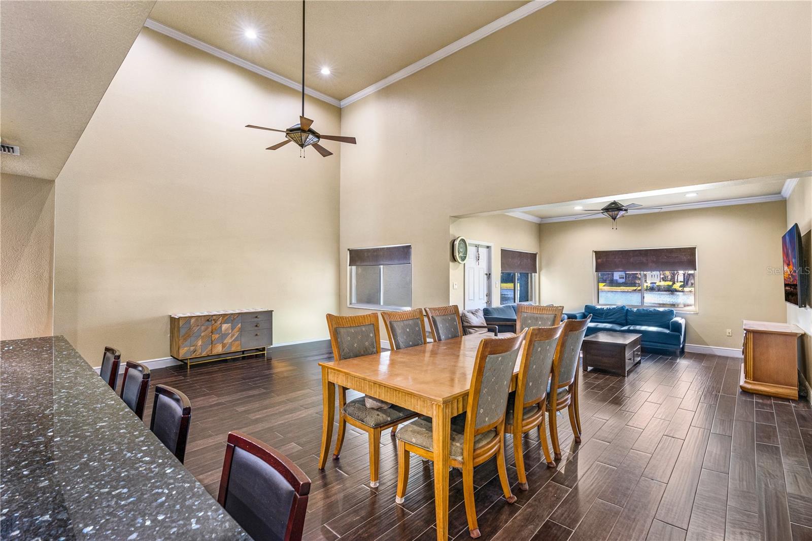 Image 9 of 37 For 2270 Candlewood Lane E