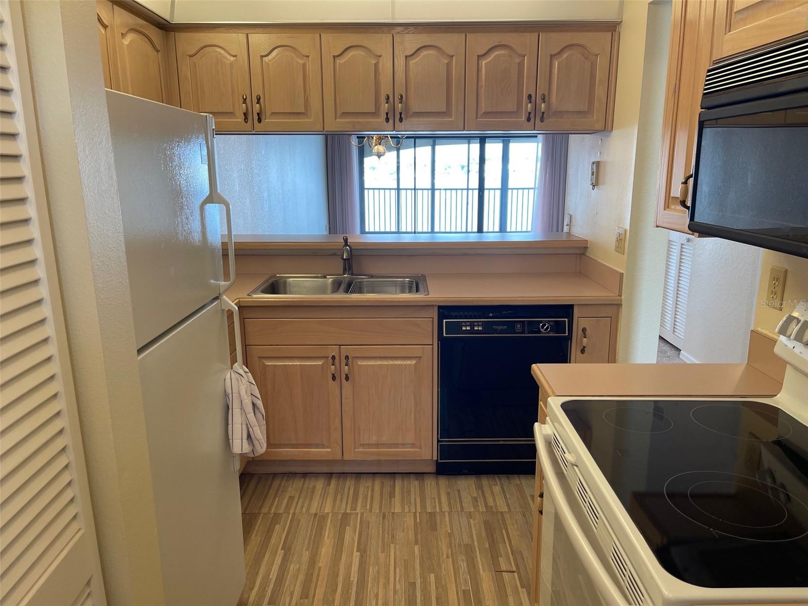 Image 5 of 29 For 444 Bouchelle Drive 204