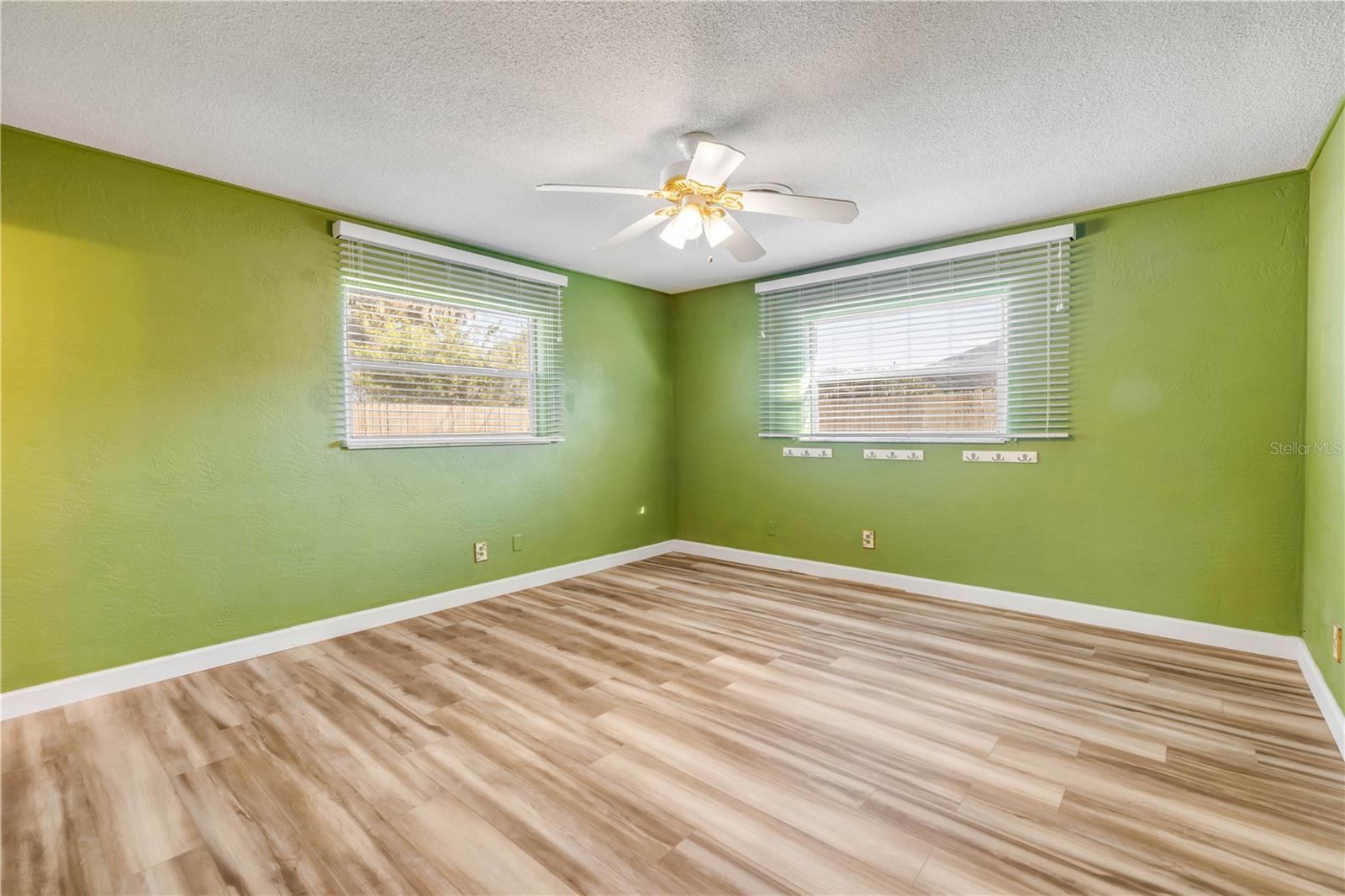 Image 9 of 30 For 4515 Saxon Drive