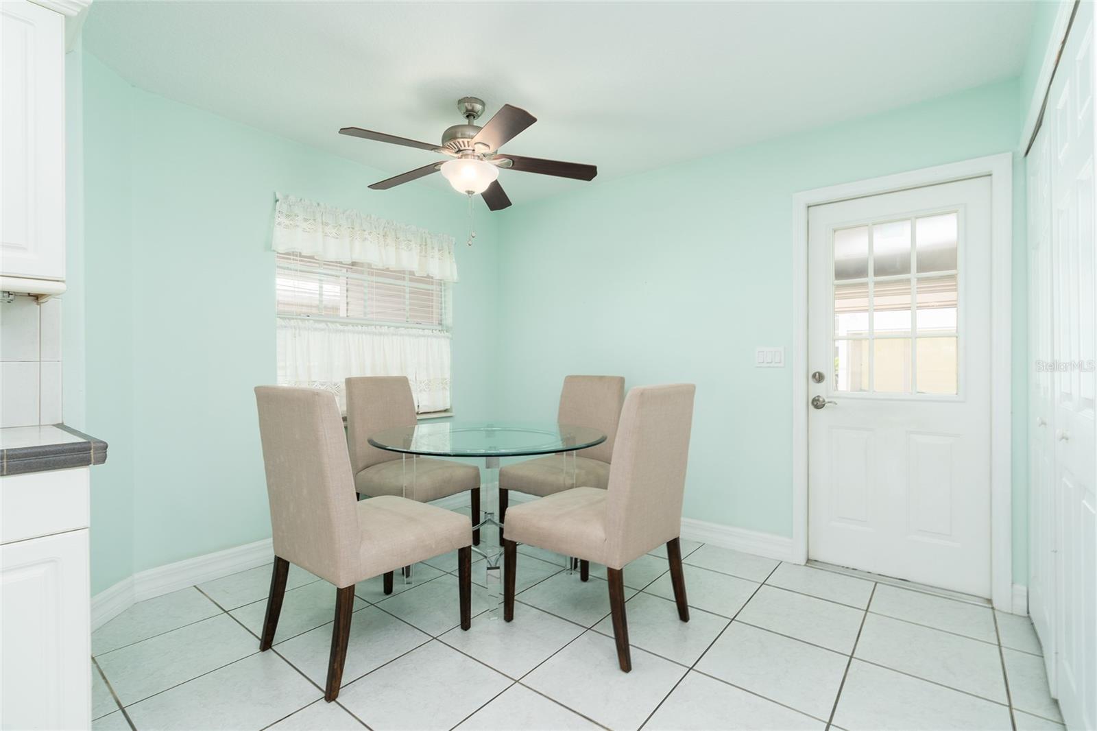 Image 15 of 56 For 1985 Rutgers Place 1985