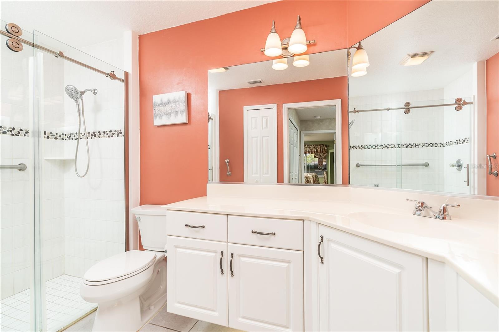 Image 20 of 56 For 1985 Rutgers Place 1985