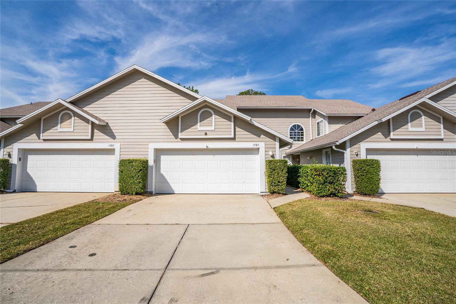 Image 34 of 56 For 1985 Rutgers Place 1985