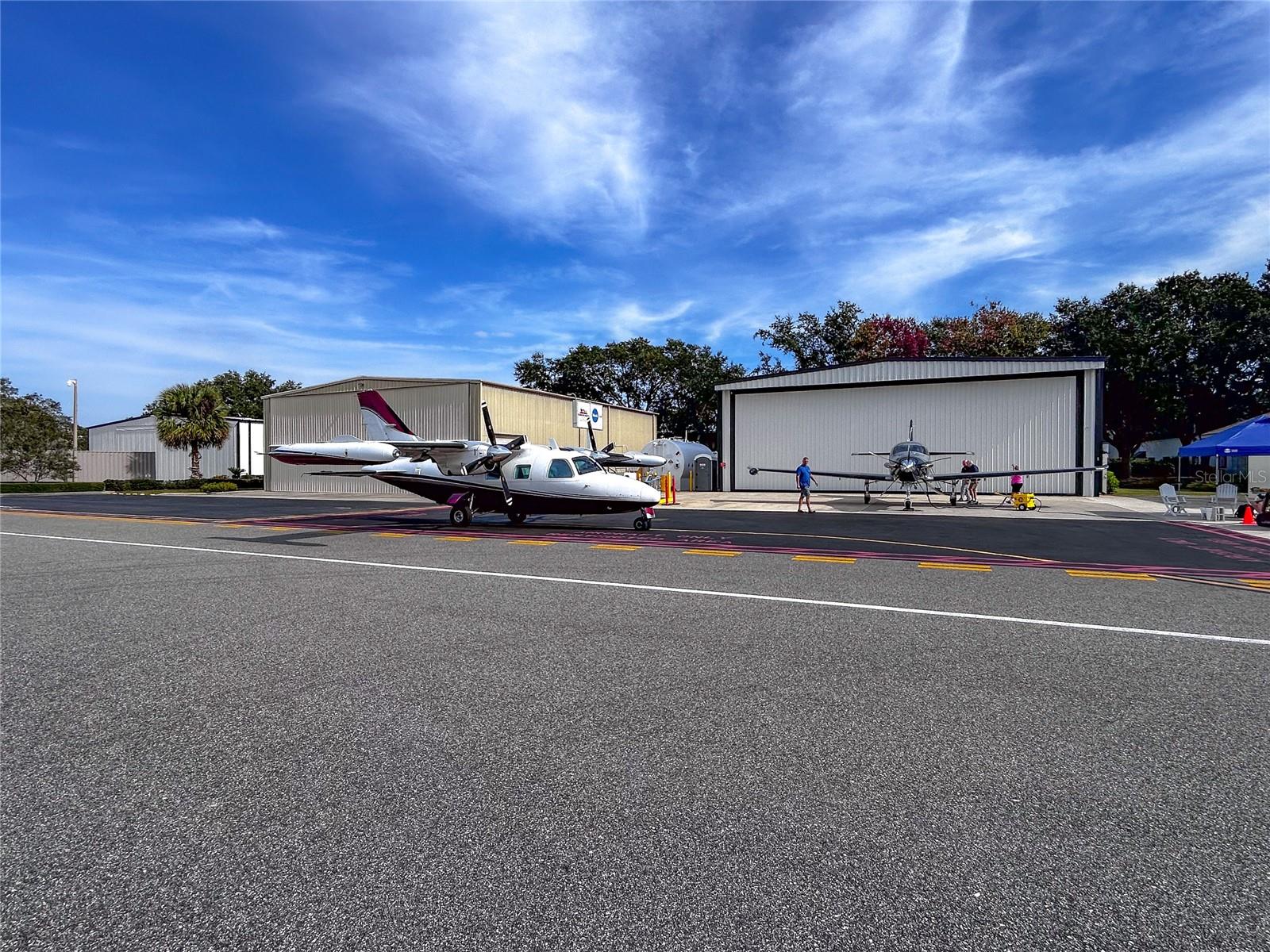 Image 35 of 56 For 1985 Rutgers Place 1985