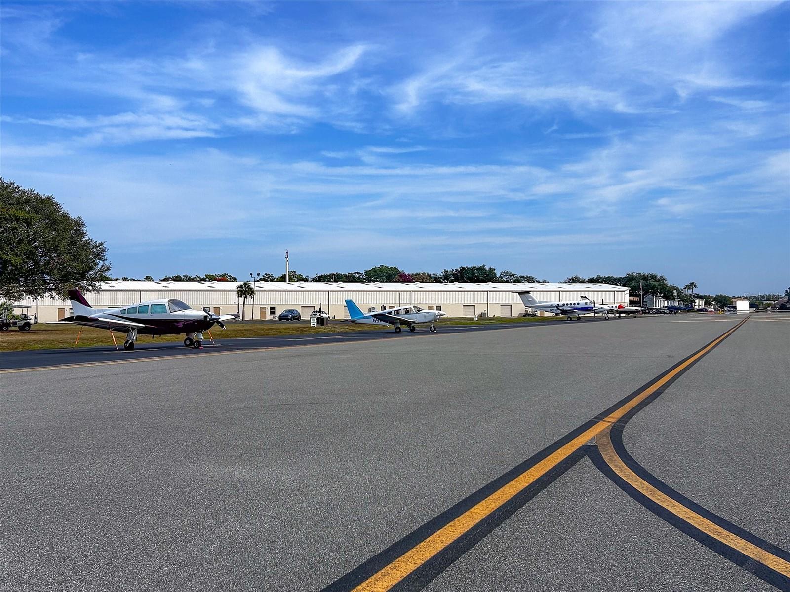 Image 38 of 56 For 1985 Rutgers Place 1985