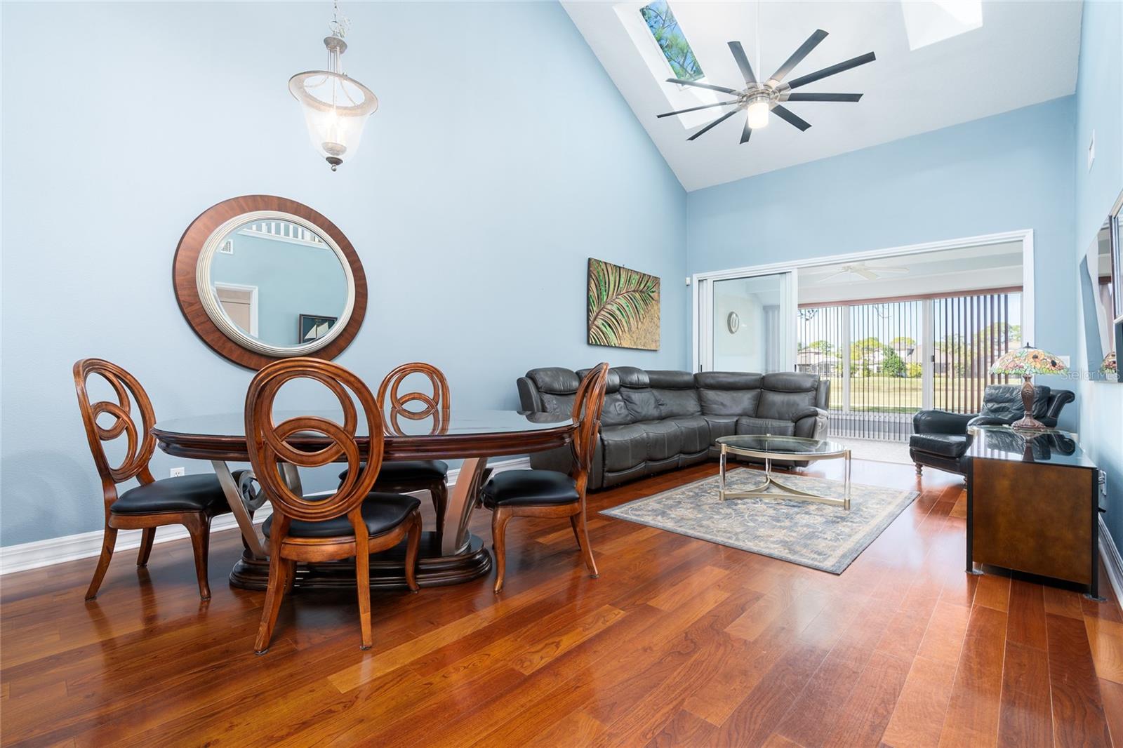 Image 6 of 56 For 1985 Rutgers Place 1985