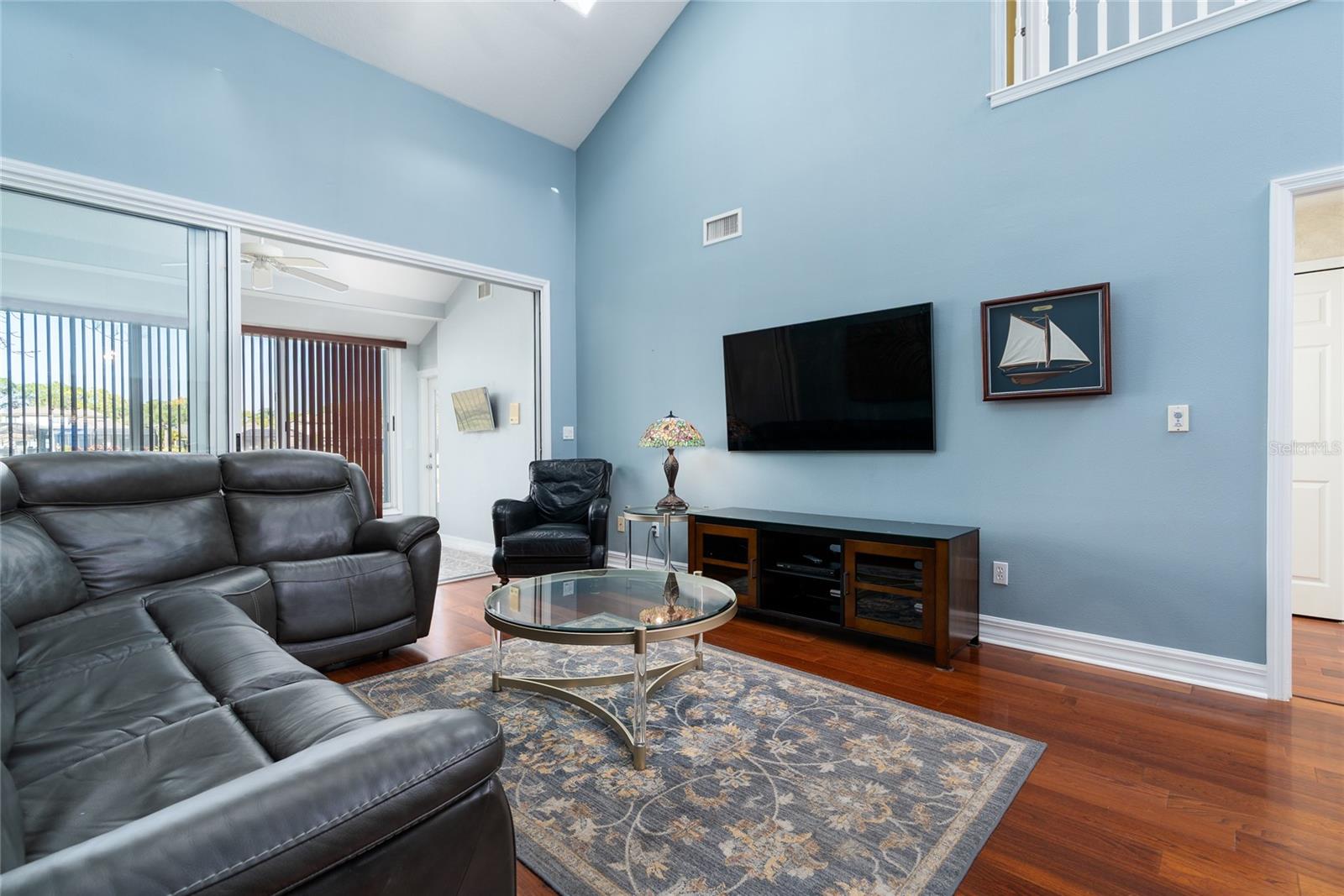 Image 9 of 56 For 1985 Rutgers Place 1985