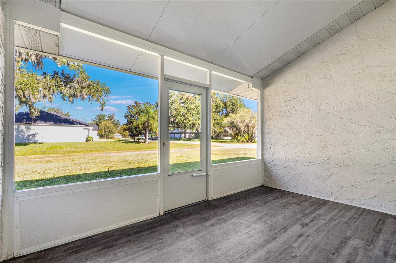 Image 29 of 42 For 1708 Sabal Palm Drive