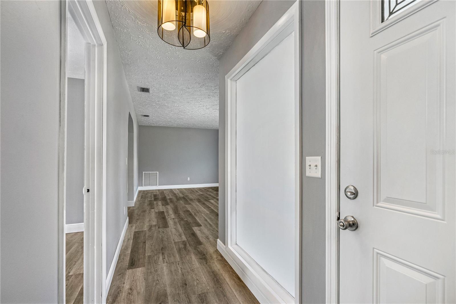 Image 3 of 42 For 1708 Sabal Palm Drive