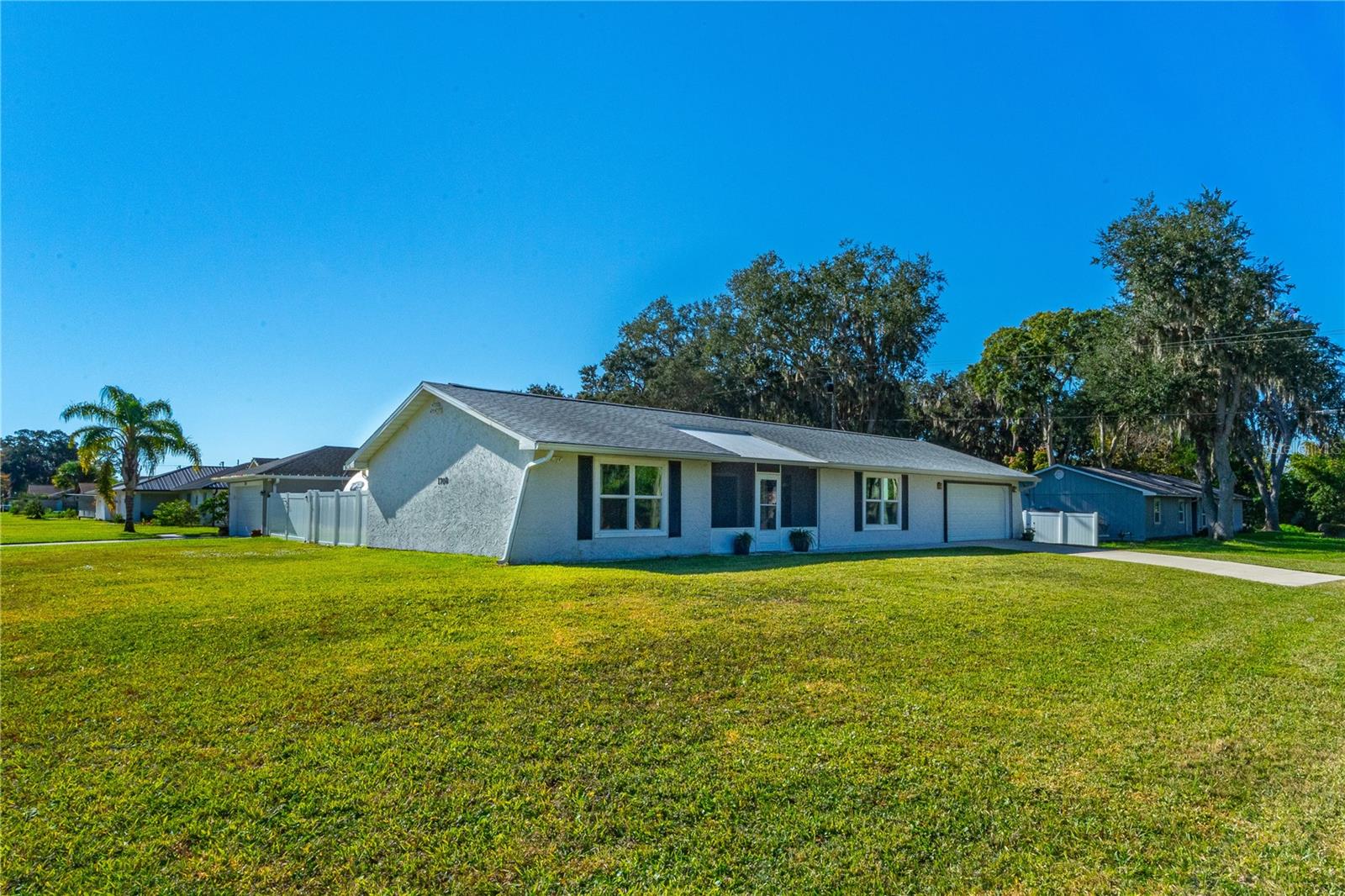 Image 32 of 42 For 1708 Sabal Palm Drive