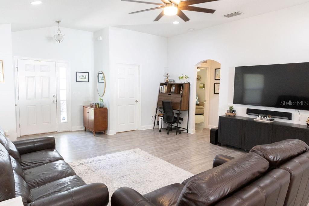 Image 18 of 43 For 2135 Fairway Villas Drive