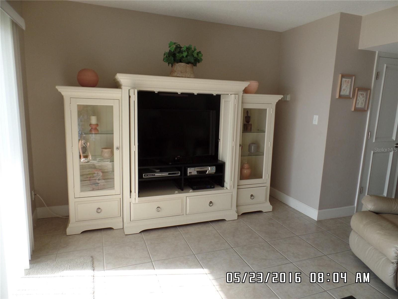 Image 3 of 12 For 815 Ocean Shore Boulevard 13b