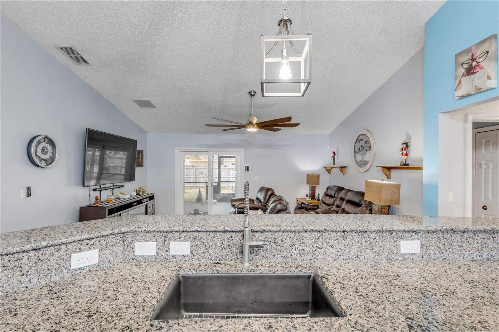 Image 21 of 76 For 7 Ranbay Place