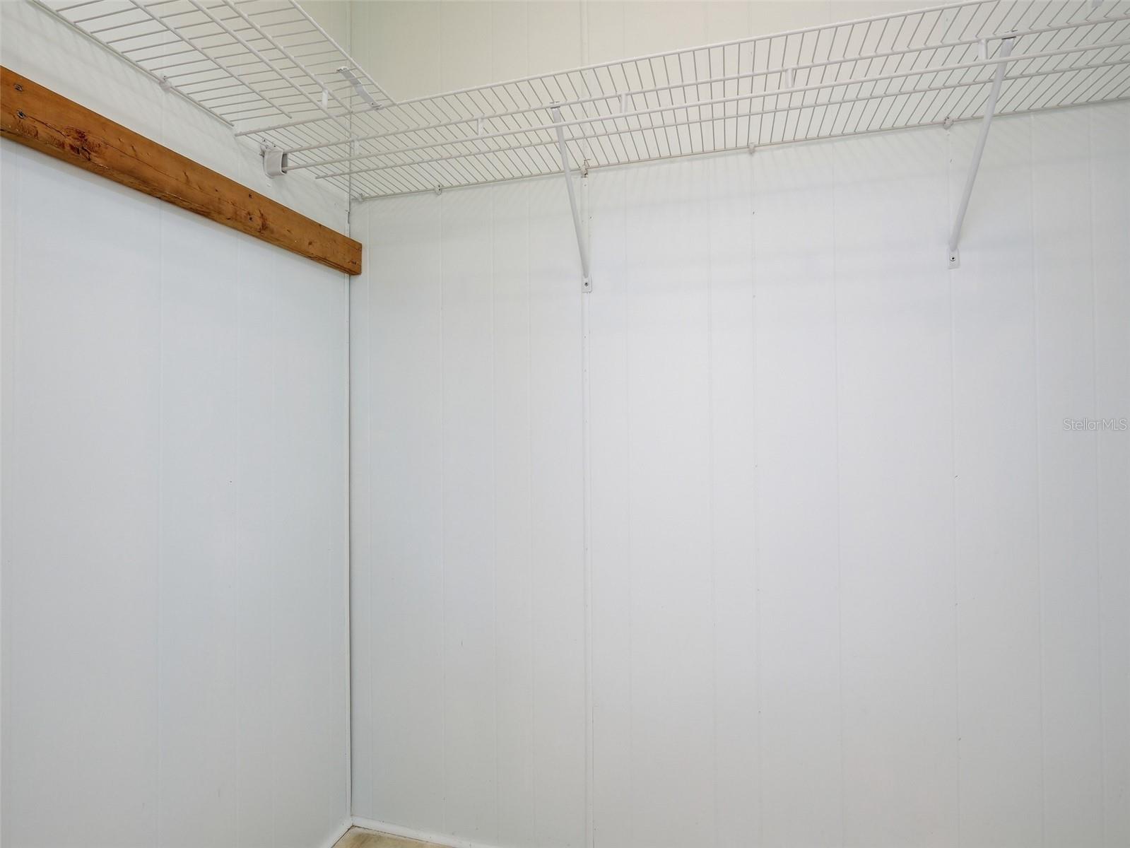 Image 25 of 59 For 4422 Indian River Drive W