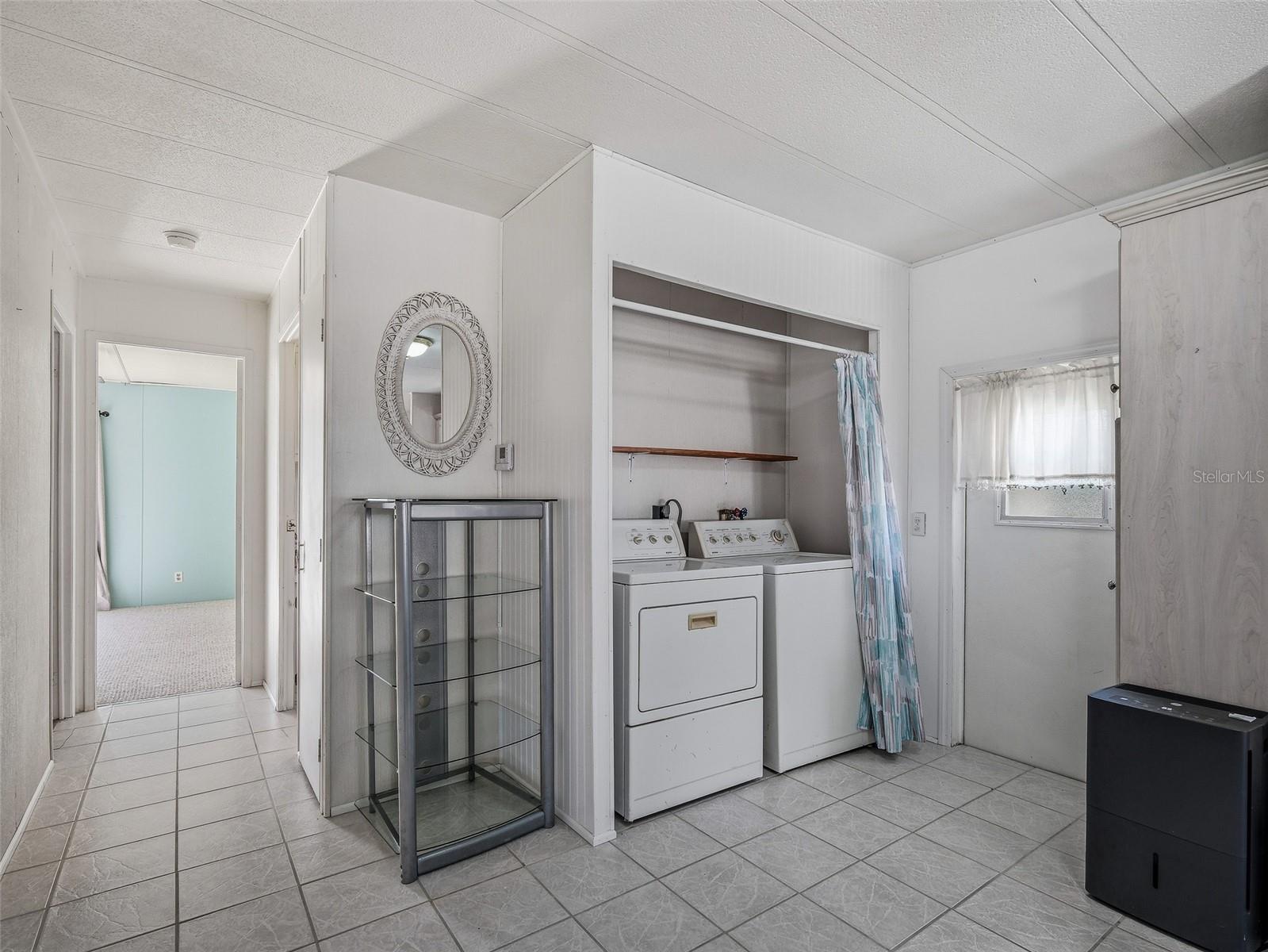 Image 34 of 59 For 4422 Indian River Drive W