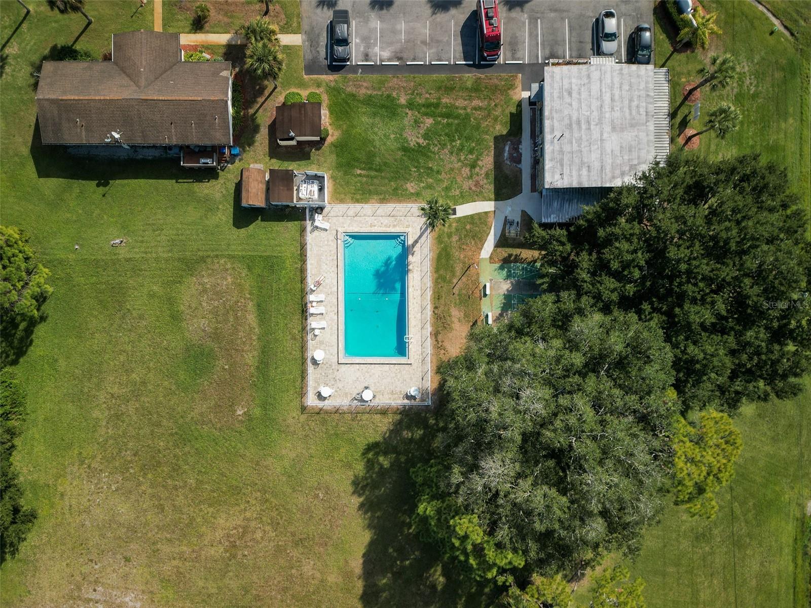 Image 38 of 59 For 4422 Indian River Drive W