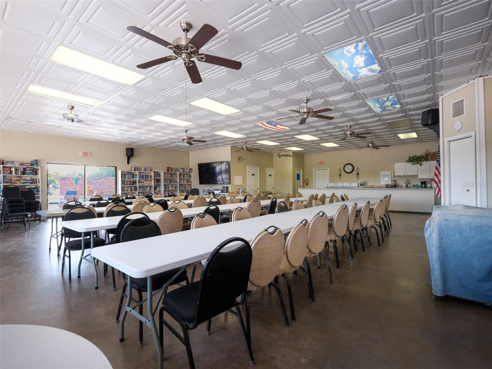 Image 50 of 59 For 4422 Indian River Drive W