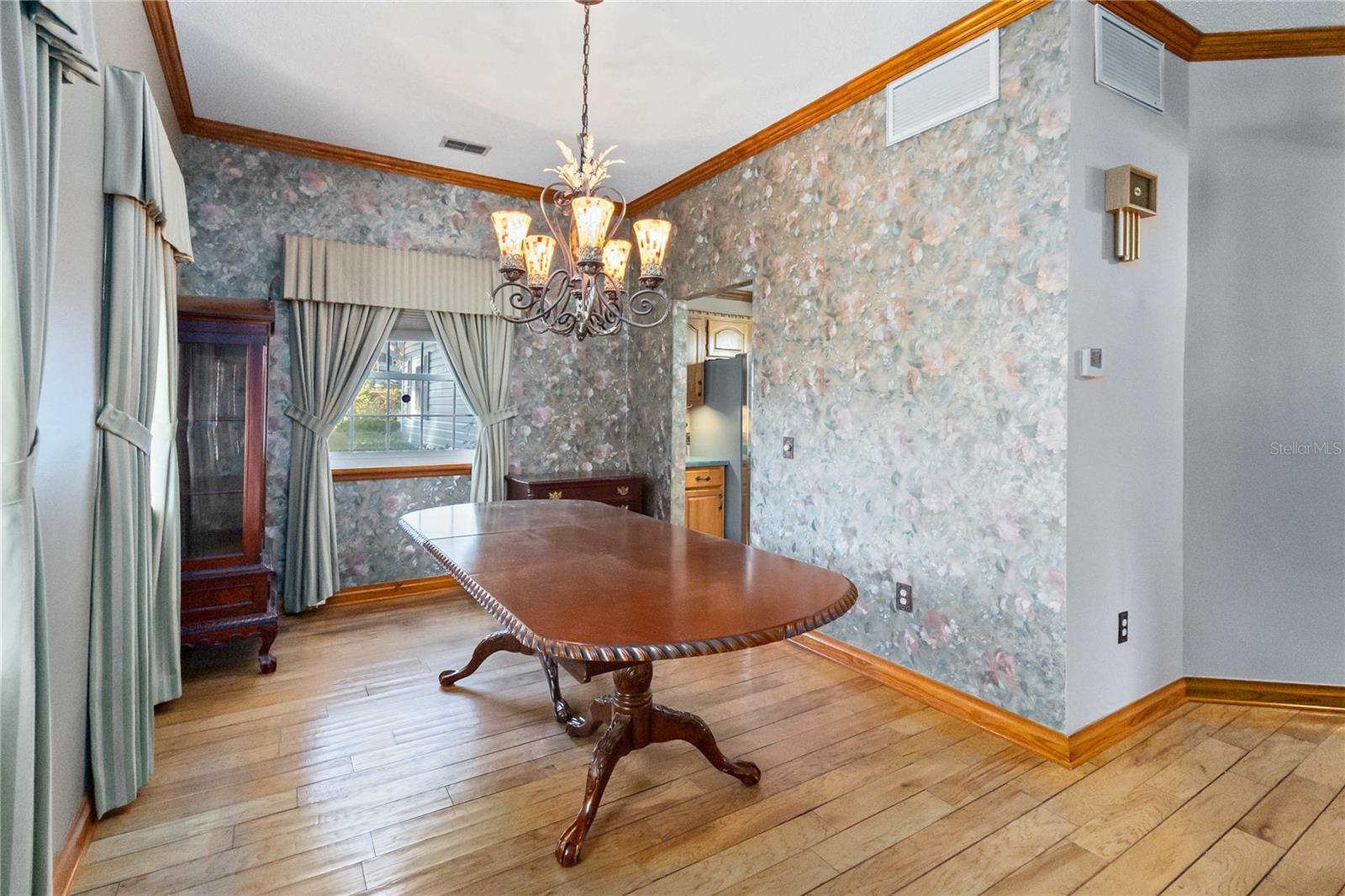 Image 13 of 50 For 209 Brynwood Lane