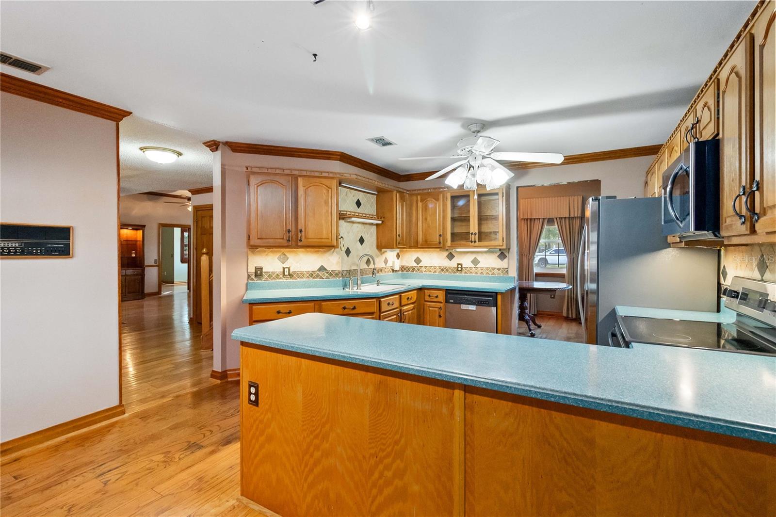 Image 16 of 50 For 209 Brynwood Lane