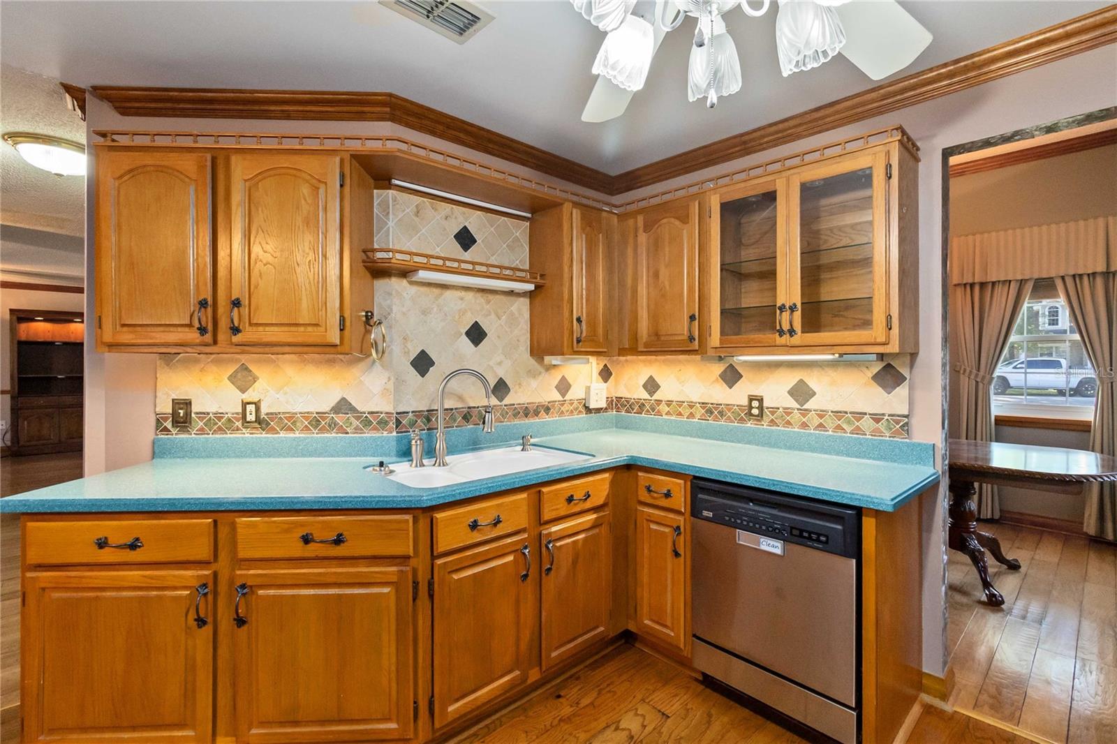 Image 18 of 50 For 209 Brynwood Lane