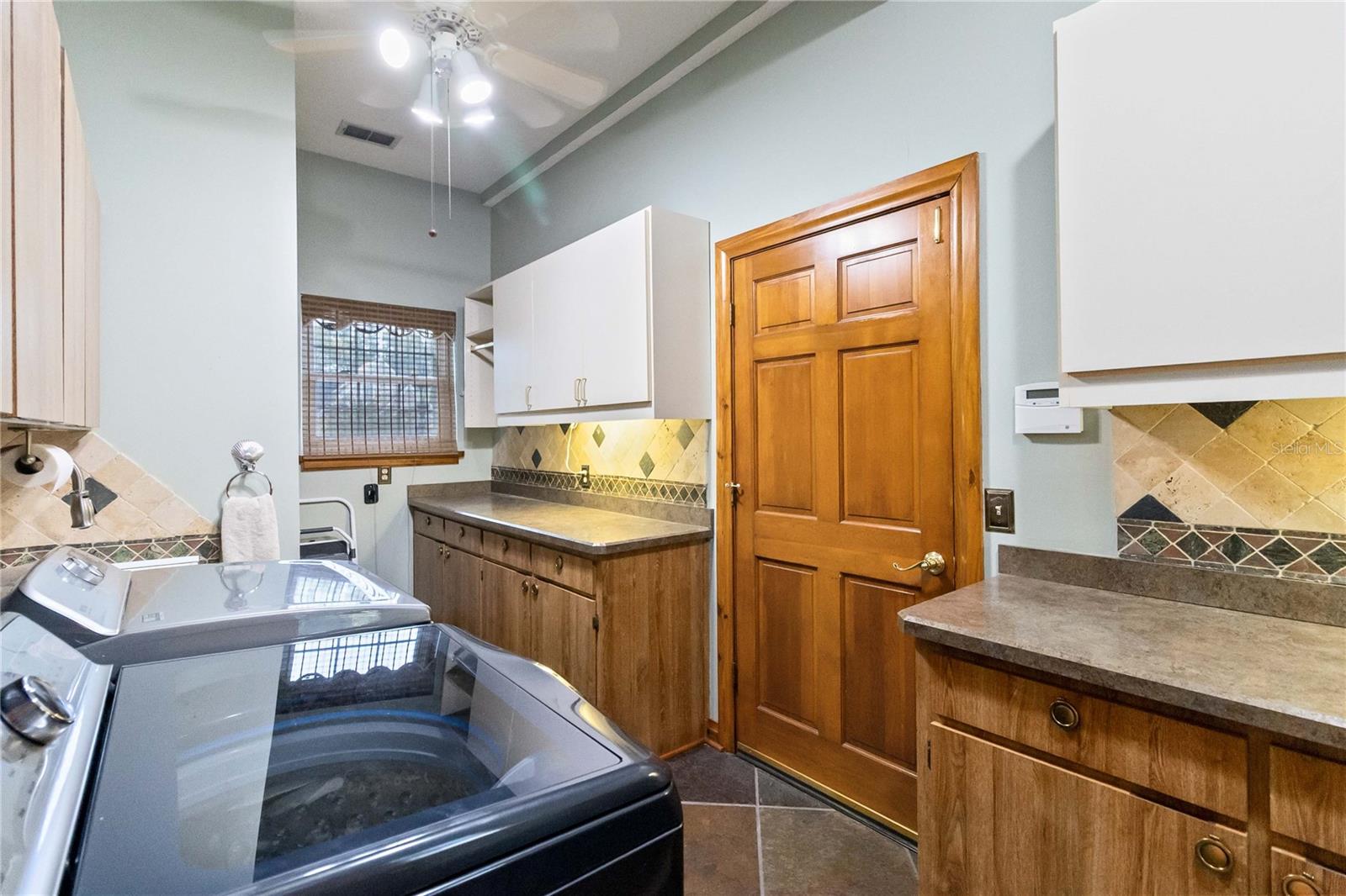 Image 20 of 50 For 209 Brynwood Lane