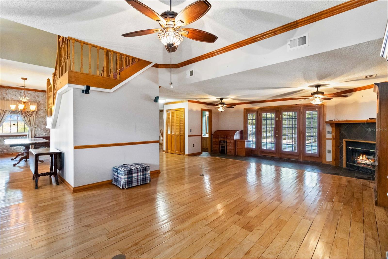 Image 9 of 50 For 209 Brynwood Lane