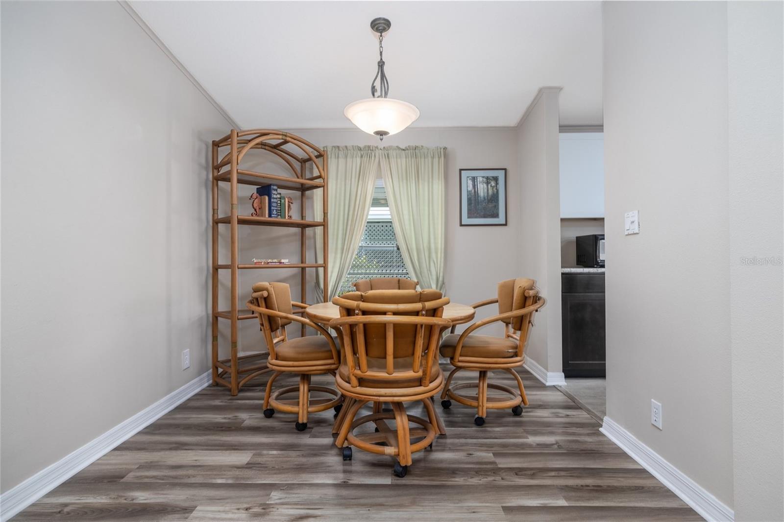 Image 19 of 50 For 819 Starboard Avenue