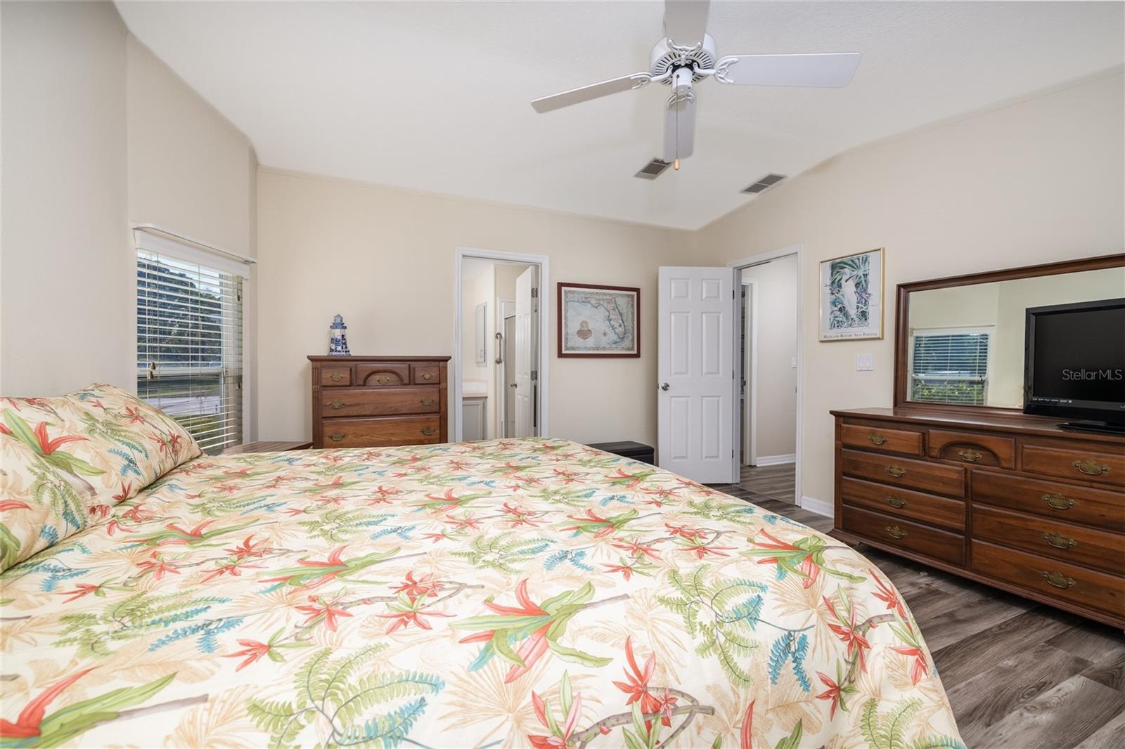 Image 21 of 50 For 819 Starboard Avenue