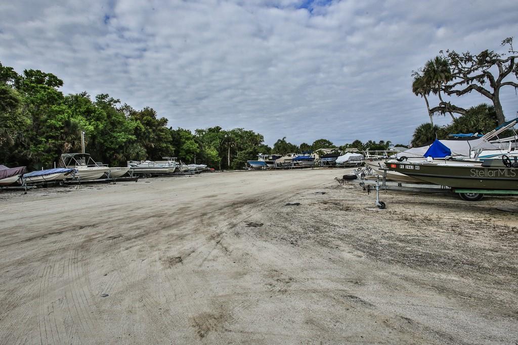 Image 40 of 50 For 819 Starboard Avenue