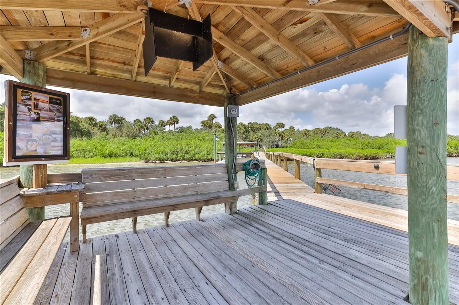 Image 44 of 50 For 819 Starboard Avenue