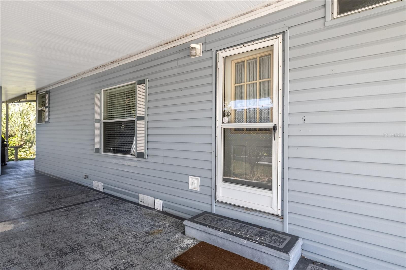 Image 8 of 50 For 819 Starboard Avenue