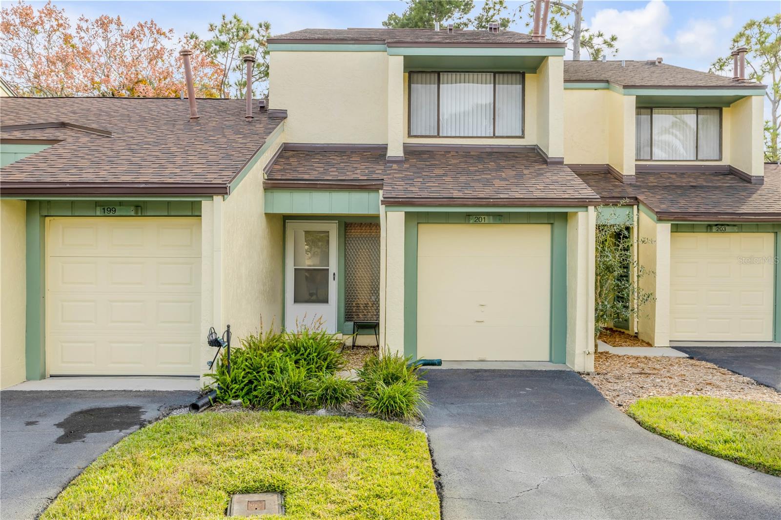 Image 2 of 42 For 201 Club House Boulevard 201