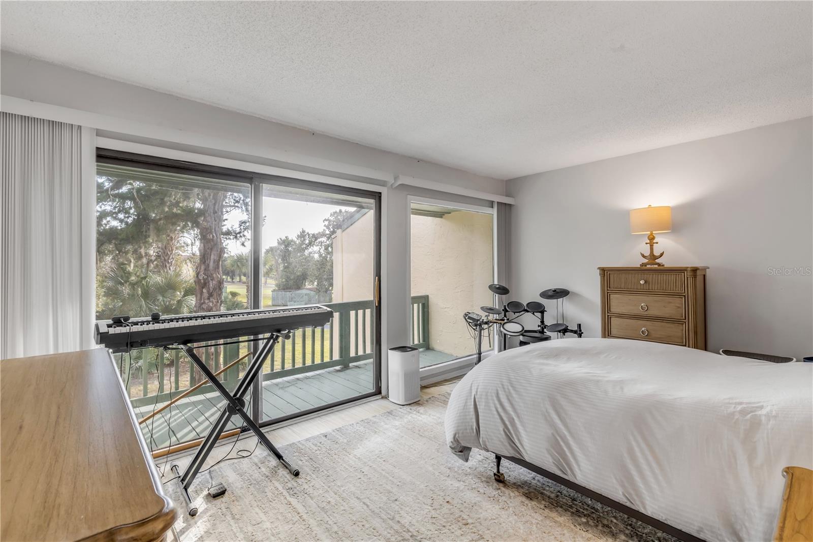 Image 23 of 42 For 201 Club House Boulevard 201